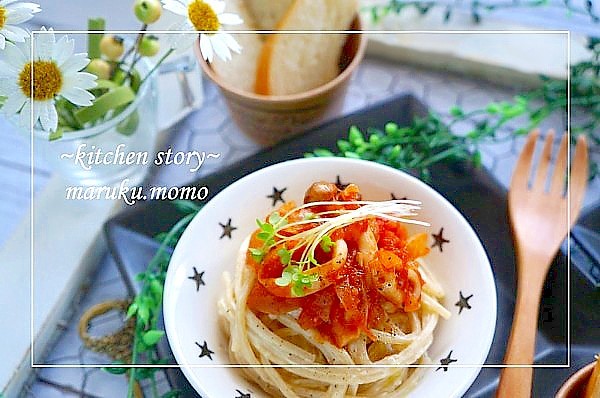 レモンマヨパスタ＊ヤリイカと新玉ねぎのトマトソース