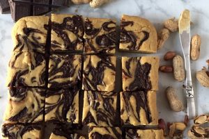 ピーナッツバター チョコレートマーブルケーキ（PEANUT BUTTER CHOCOLATE SWIRL CAKE）