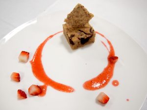 「チョコレートマーブルケーキ」と「サクサク雑穀シードクラッカー」