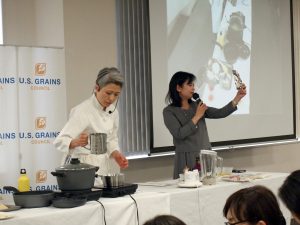 クッキングデモンストレーションのトーク