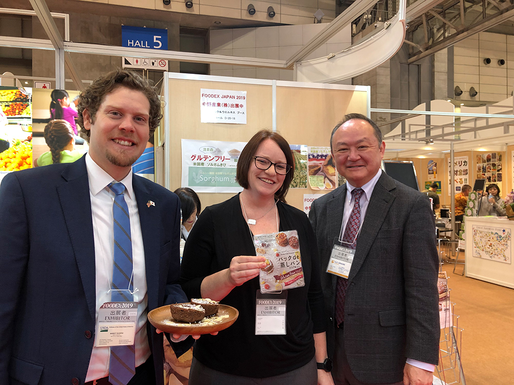 FOODEX JAPAN 2019にて米国産ブラックソルガムきび粉のグルテンフリー蒸しパンの試食イベントを行いました