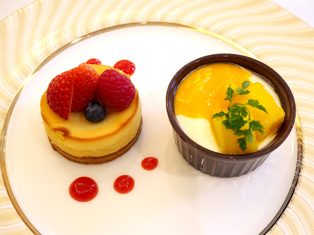 ソルガムきびのチーズケーキとソルガムきびプディング