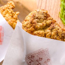 ソルガムきびで台湾風鶏唐揚げ（大鶏排）