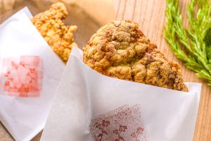 ソルガムきびで台湾風鶏唐揚げ（大鶏排）