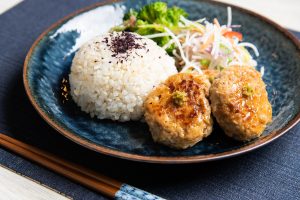 筋活！ホワイトソルガムと豆腐の照り焼きハンバーグ