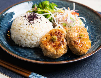 ソルガムきび粒と豆腐の照り焼きハンバーグ